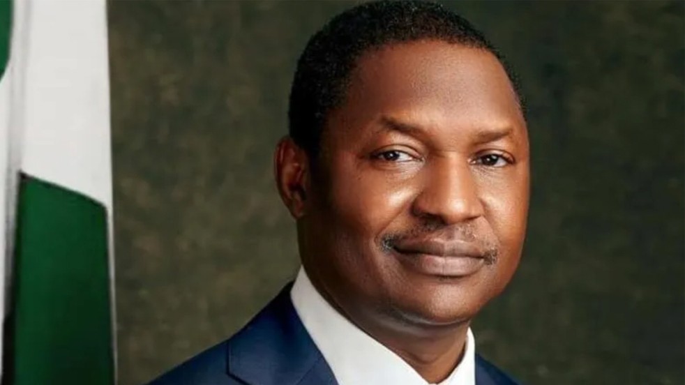 Eski Adalet Bakanı “yolsuzluk