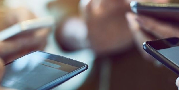 Eski Apple çalışanı harekete geçti! Cep telefonları tarih mi olacak?