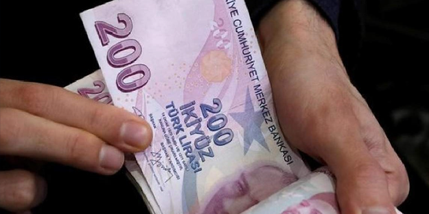 Eski bakan 500 dolar vurgusu yapıyordu! Dolar fırlayınca asgari ücrette rakam değişti, işte son rakam...