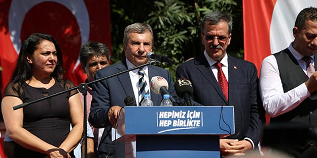 Eski bakan belediye başkanlığı için aday adayı oldu
