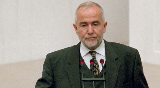 Eski Bakan Cevat Ayhan vefat etti