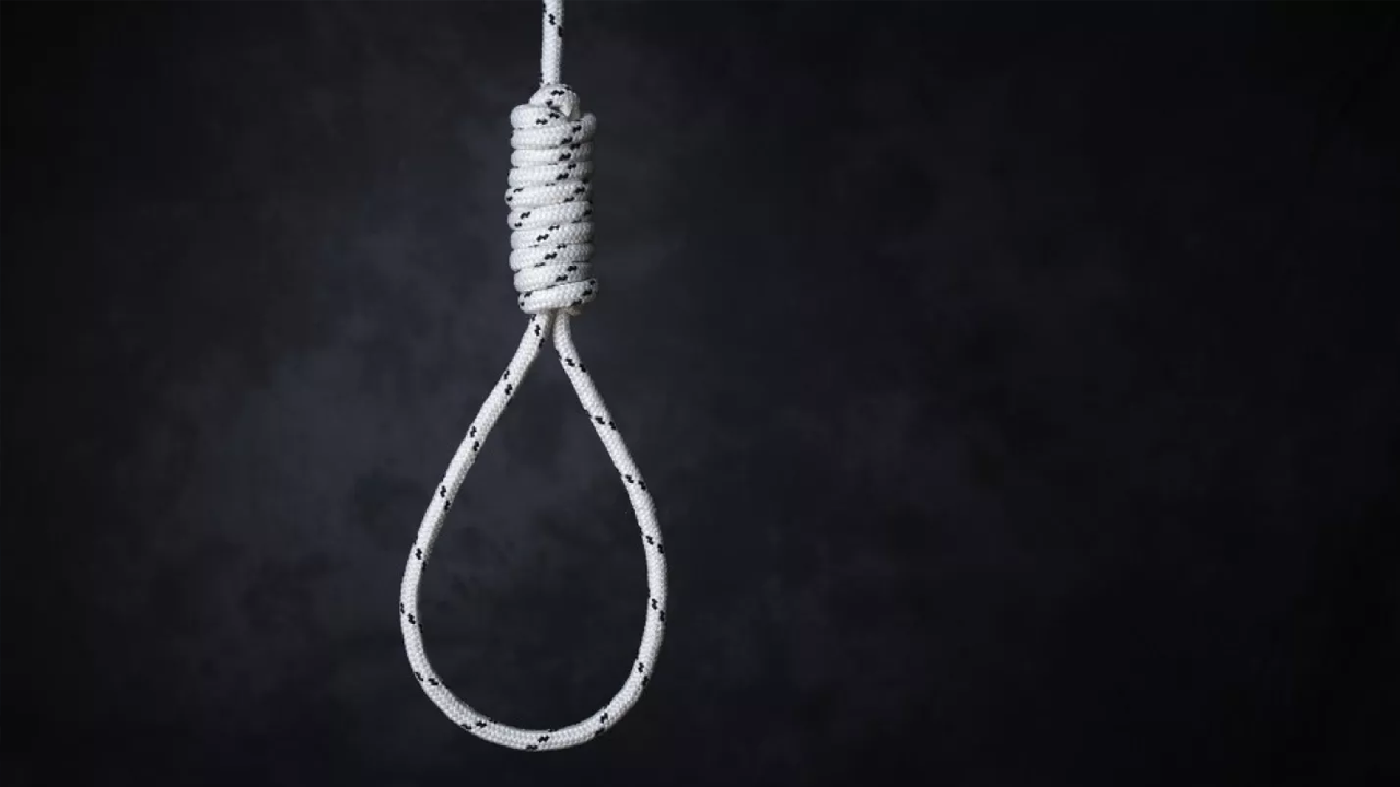 Eski bakana rüşvetten idam cezası!