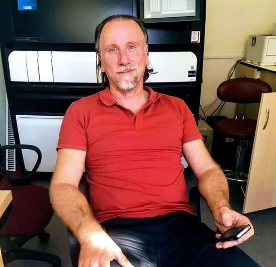 Eski başhekim amansız hastalığa yenik düştü 