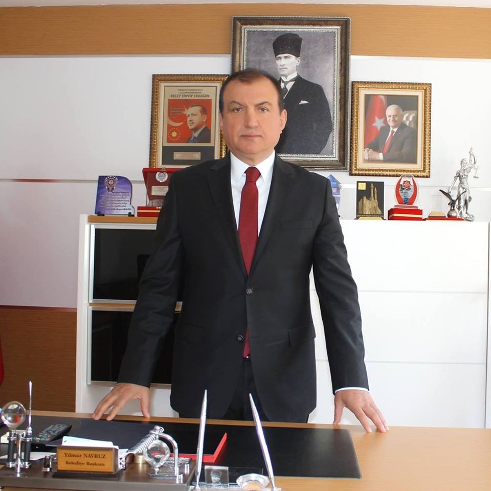 Eski başkan kalp krizinden hayatını kaybetti 