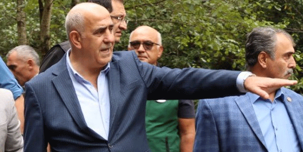 Eski belediye başkanı silahlı kavgada hayatını kaybetti