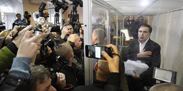 Gürcistan'ın eski cumhurbaşkanı gözaltına alındı!