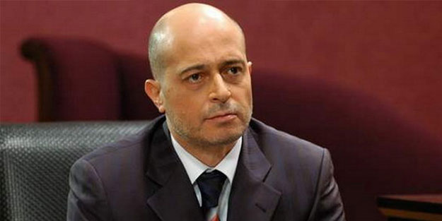 Eski eşi öldü nişanlısına kafayı taktı