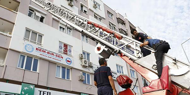 Eski eşinin attığı mesaj, polisi ve itfaiyeyi alarma geçirdi