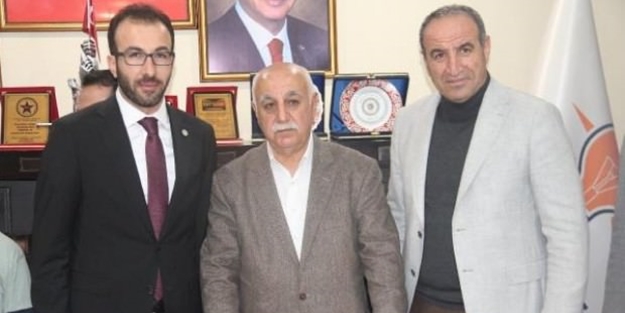 CHP eski il başkanı ve 120 kişi AK Parti'ye geçti