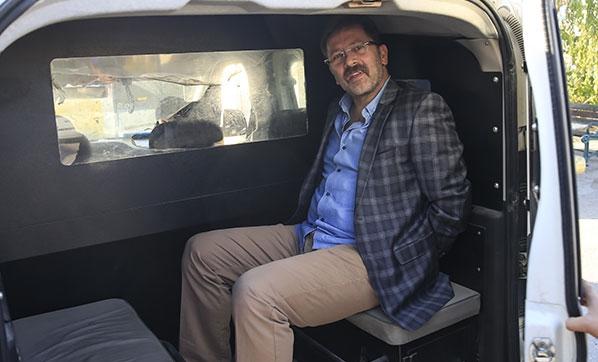 Eski il emniyet müdürü tutuklandı