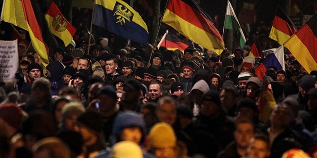 Eski PEGIDA Sözcüsü Oertel dernek kurdu