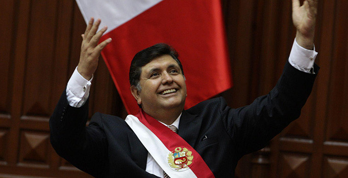 Eski Peru Devlet Başkanı Alan Garcia'dan Uruguay'a sığınma isteği
