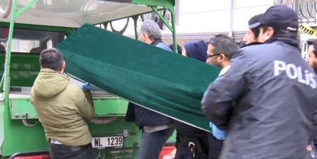 Eski savaş pilotu 5 yaşındaki oğlunun yanında vahşice evde katledildi