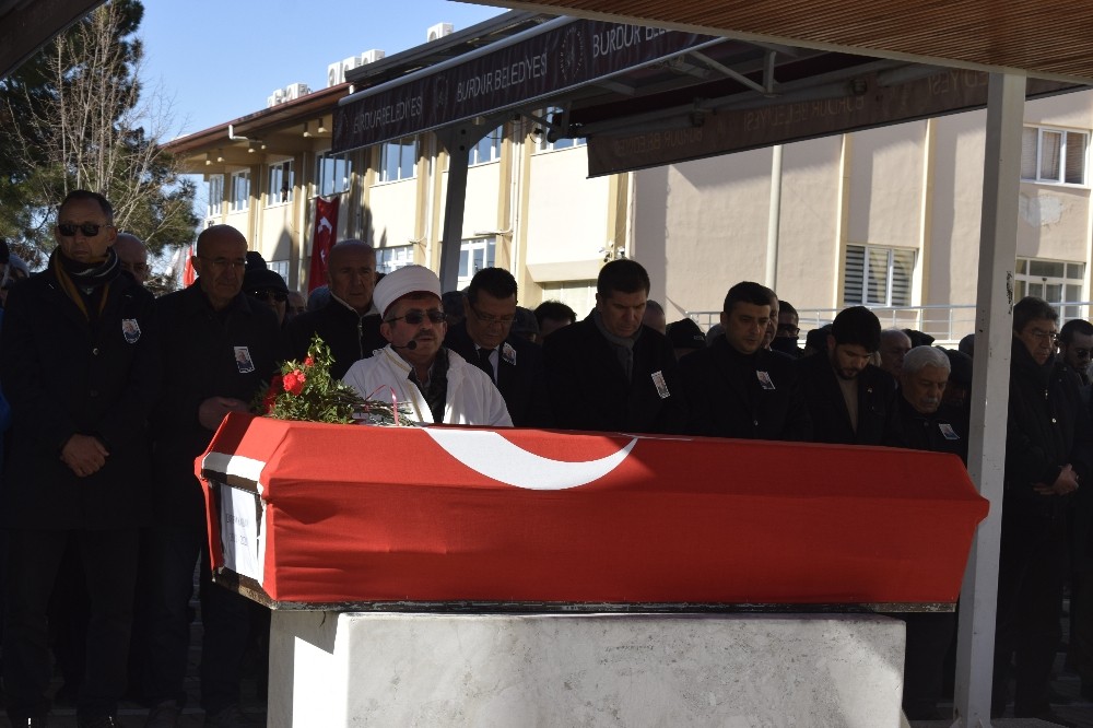 Eski Senato Üyesi Ekrem Kabay son yolculuğuna uğurlandı 