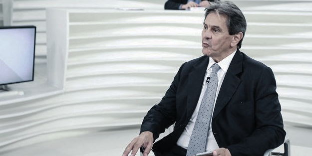 Eski siyasetçi polislere el bombası atıp, ateş açtı!