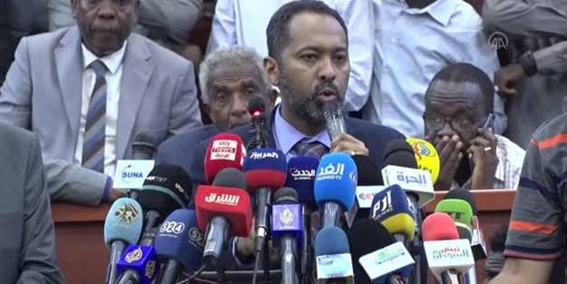 Eski Sudan Kabine İşleri Bakanı Yusuf gözaltına alındı