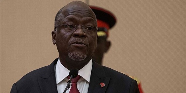 Eski Tanzanya Devlet Başkanı'nın cenazesinde izdiham! Ölüler var