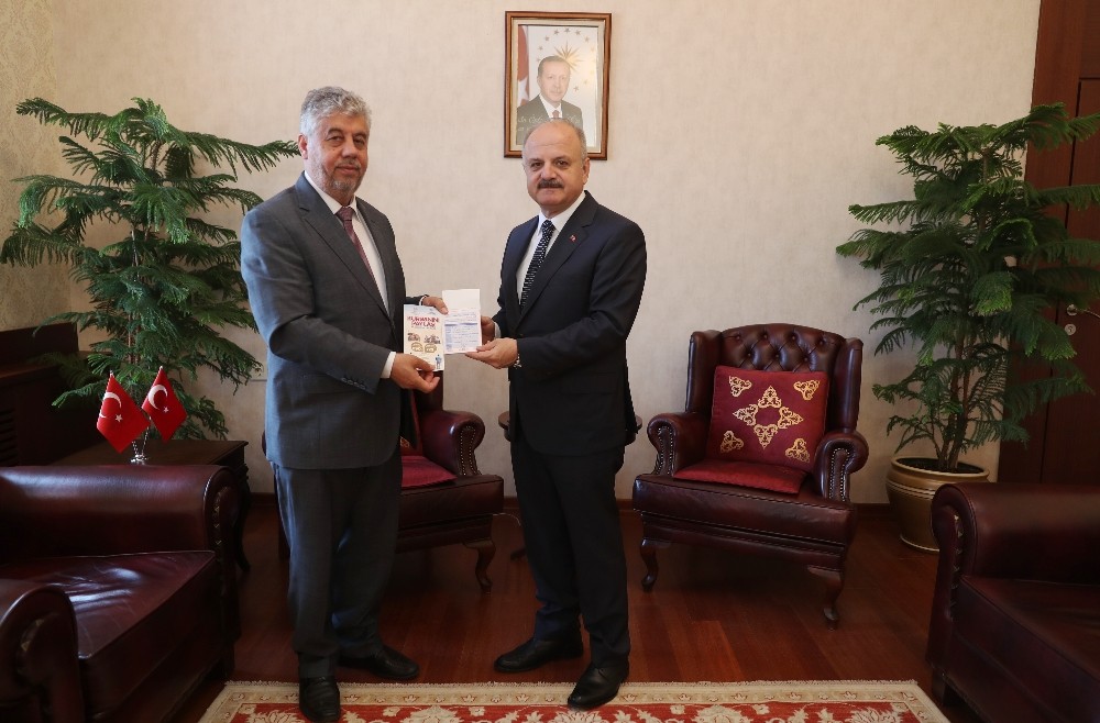 Eskişehir İl Müftüsü Bekir Gerek’ın Vali Çakacak’ı ziyaret 