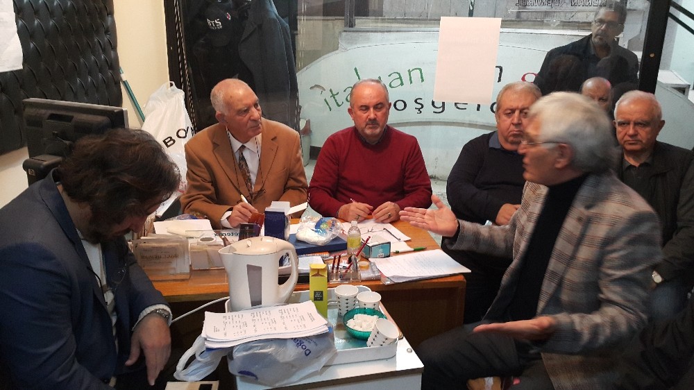 Eskişehir Şairler Derneği Başkanı Demirel güven tazeledi 