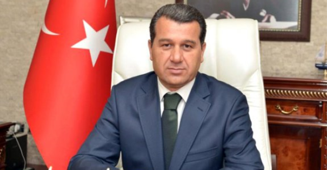 İlçe muhtarlarıyla bir araya geldi