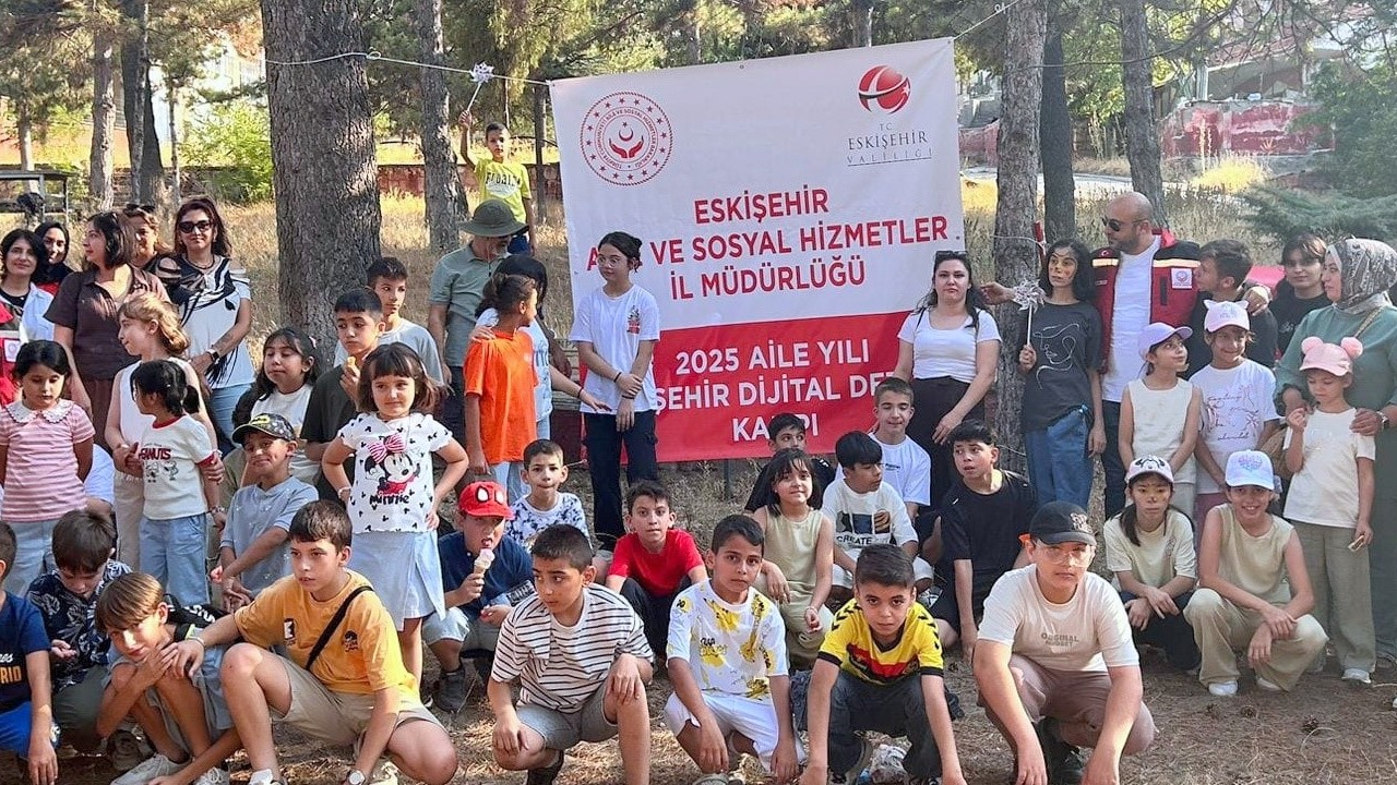 Eskişehir’de “Dijital Detoks Kampı” ile aileler ekranlardan uzaklaşıp birbirine yaklaştı