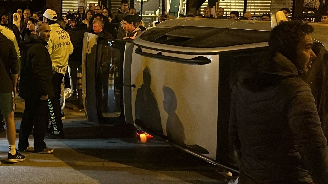 Eskişehir’de direksiyon hakimiyetini kaybeden sürücü kazada yaralandı