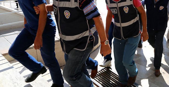 Eskişehir’de FETÖ/PDY operasyonu: 2 kişi gözaltında