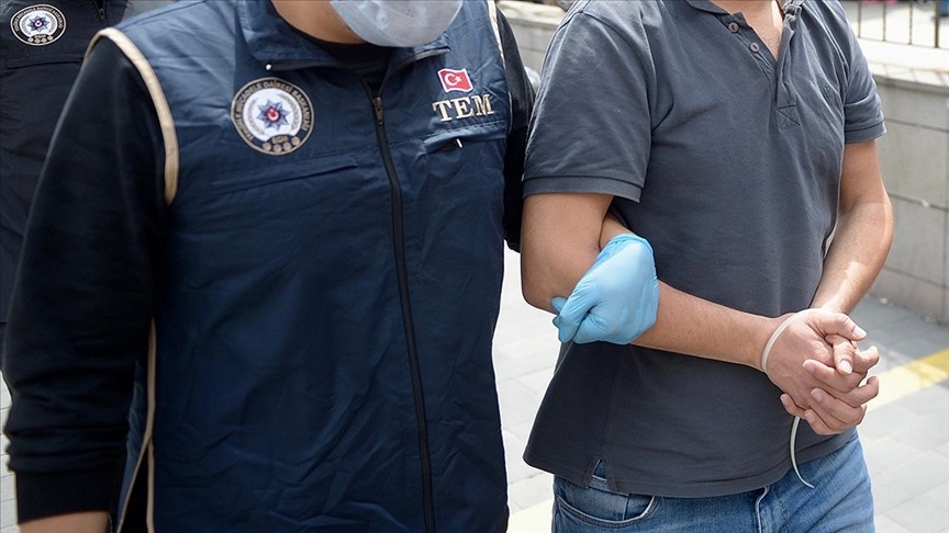 Eskişehir'de firari FETÖ hükümlüsü 8 kişi yakalandı