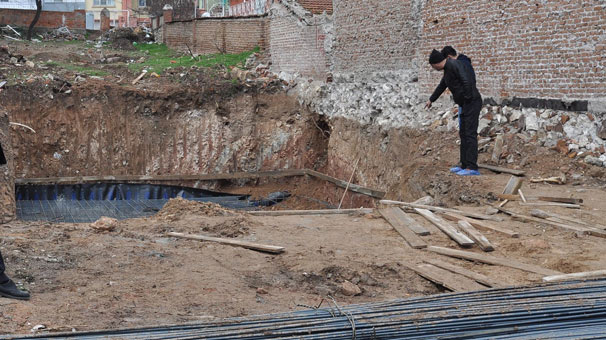 Eskişehir'de inşaat kazısından insan kafatası ve kemikleri çıktı