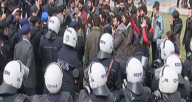 Eskişehir'de izinsiz Nevruz kutlamasına polis müdahalesi