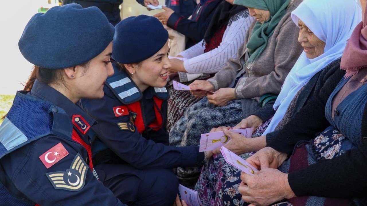 Eskişehir'de jandarmadan kadına şiddetle mücadele çalışması