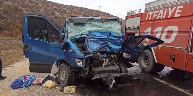Eskişehir'de korkunç kaza: Ölü ve yaralılar var