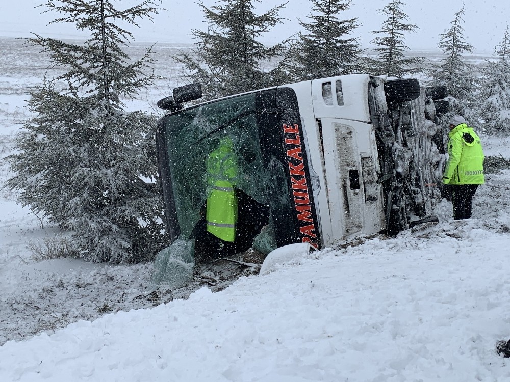 Eskişehir’de otobüs kazası: 5 yaralı 