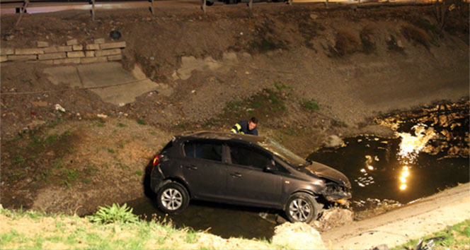 Eskişehir’de otomobili kanala uçan sürücü kayıplara karıştı