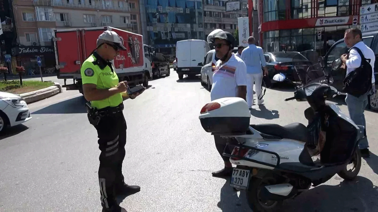 Polis ekipleri motosiklet kazalarını önlemek için sürücüleri denetledi