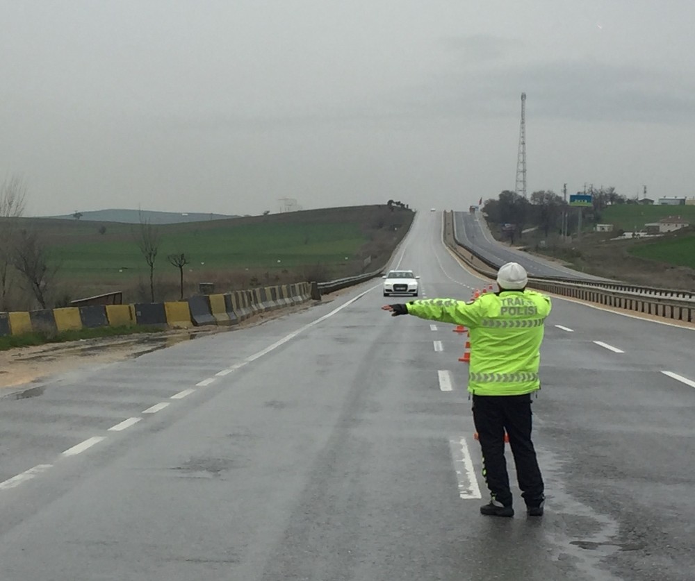 Eskişehir’de şehre giriş çıkışlar kontrol ediliyor 