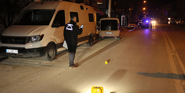 Eskişehir’de silahlı kavga: 1’i ağır 2 yaralı