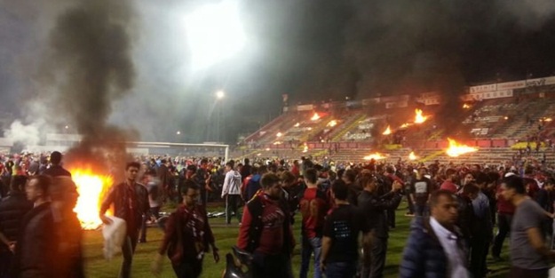 Eskişehir'de stad ateşe verildi