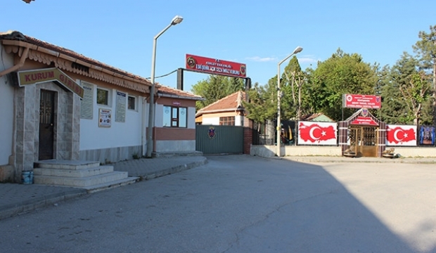 Eskişehir'de tahliye edildiği cezaevi önünde vuruldu