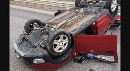 Eskişehir'de takla atan otomobilden sağ çıktı