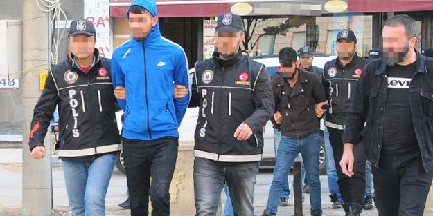 Eskişehir'de uyuşturucu satan 6 kişi adliyede