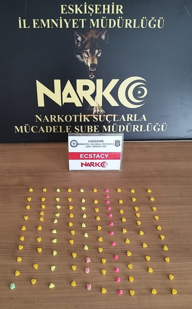 Eskişehir’de uyuşturucu şüphelisi tren garında yakalandı 