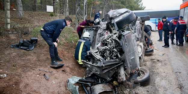 Eskişehir'de zincirleme kaza! Çok sayıda yaralı asker var