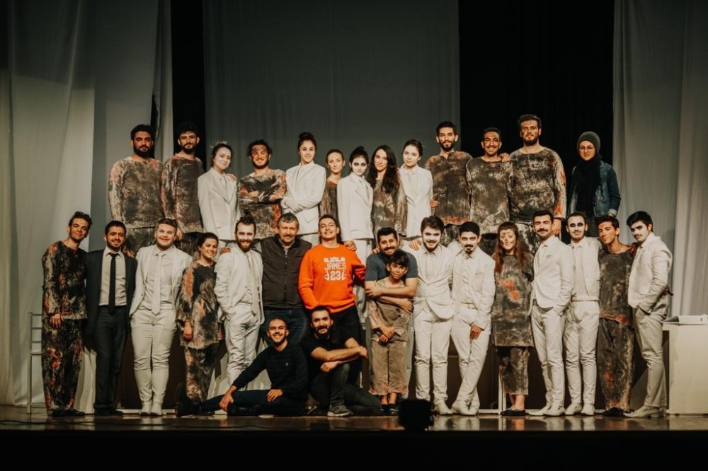 Eskişehir’in tiyatro elçisi; ‘Sui Generis Tiyatro’ 