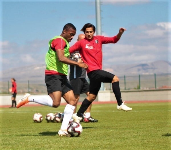 Eskişehirspor taktik ve koordinasyon çalıştı 