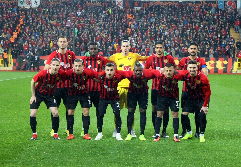 Eskişehirspor’a ikinci yarı yaramadı 