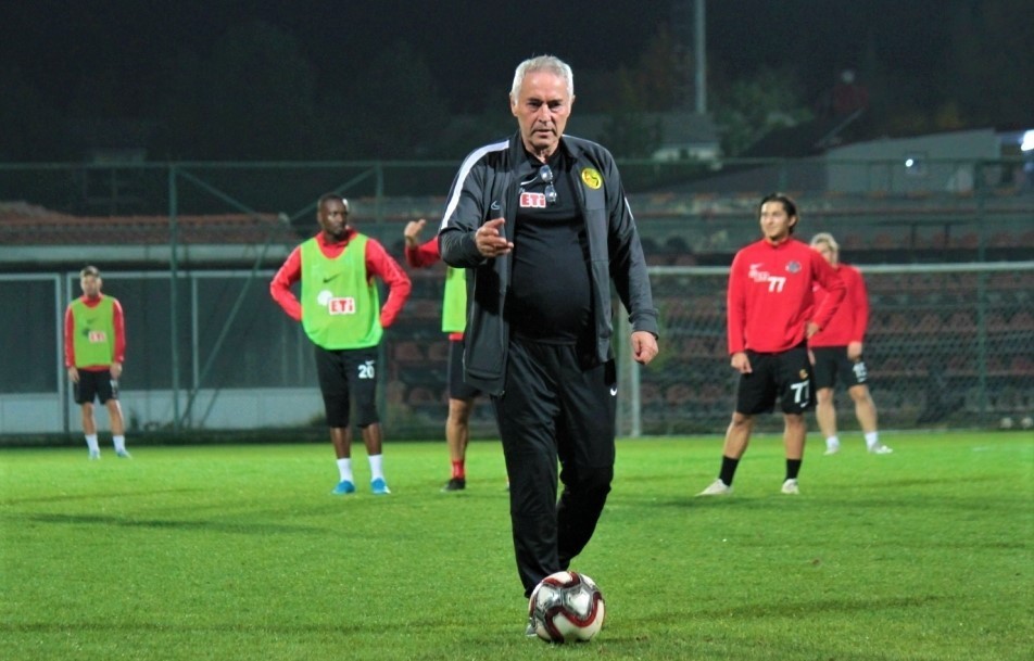 Eskişehirspor’da Coşkun Demirbakan dönemi sona erdi 