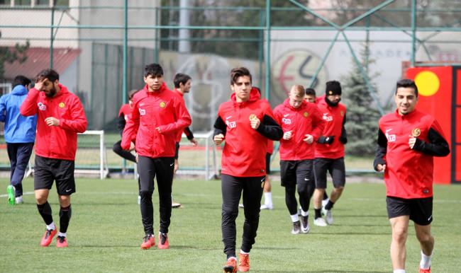 Eskişehirspor'da Galatasaray maçı hazırlıkları sürüyor