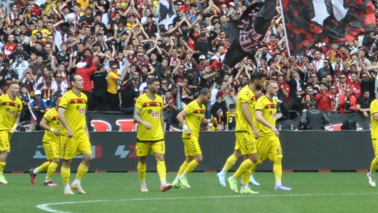 Eskişehirspor’dan BAL tarihine geçen taraftar rekoru