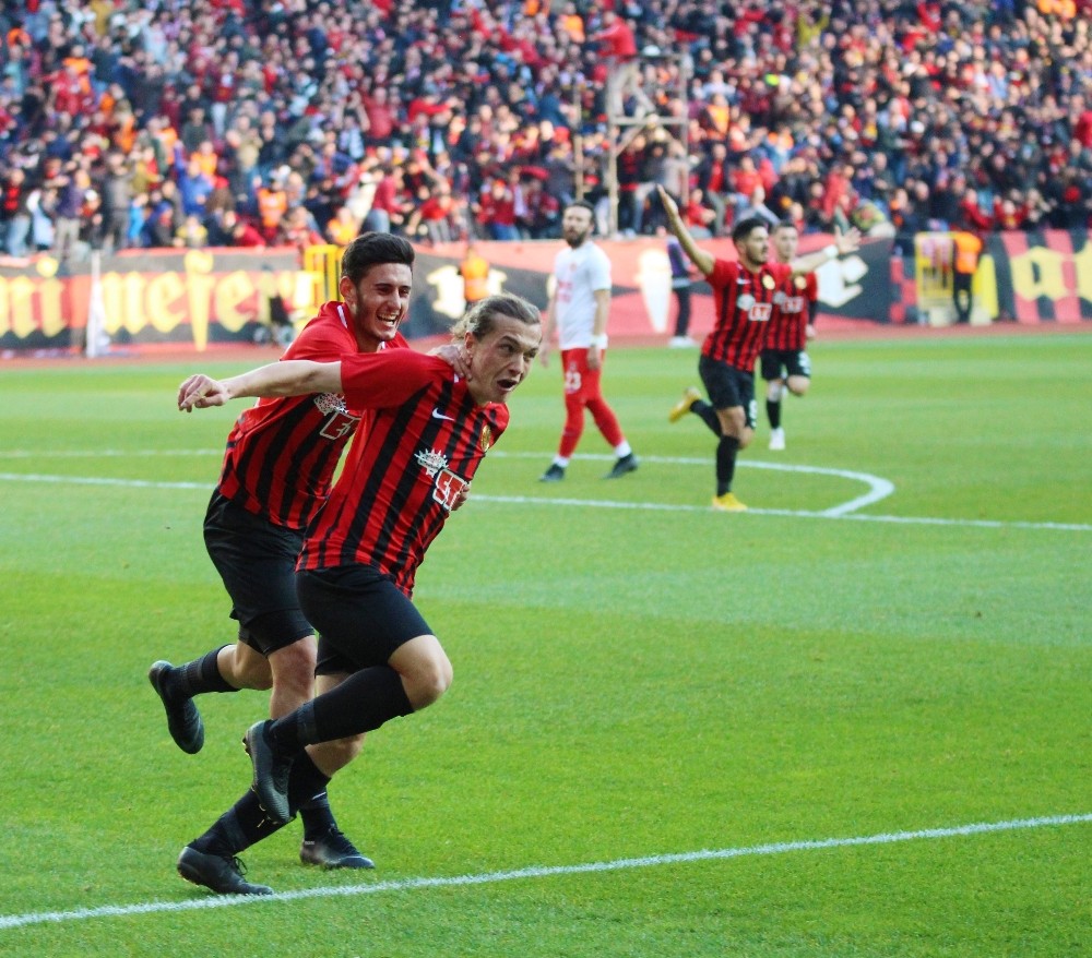 Eskişehirspor’un gençlerine talep çok 